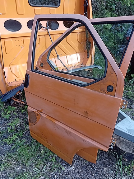 VW Transporter etuovet
