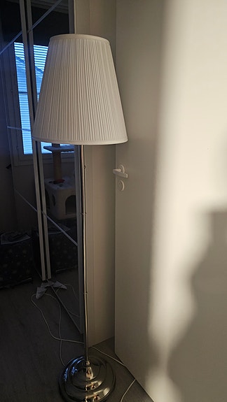 IKEA lattiavalaisin valkoinen
