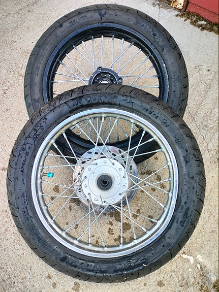 14 tuuman pinnasmotot