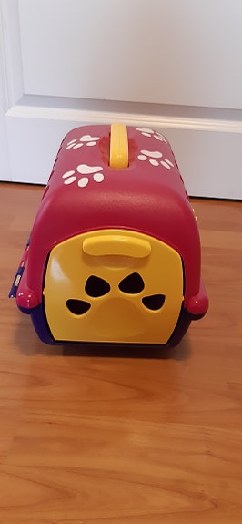 Lelu lemmikin kuljetusboxi