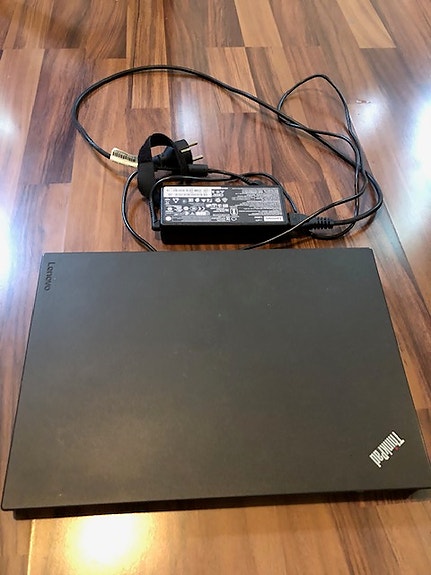 Lenovo ThinkPad L470 kannettava tietokone, laturi ja telakka