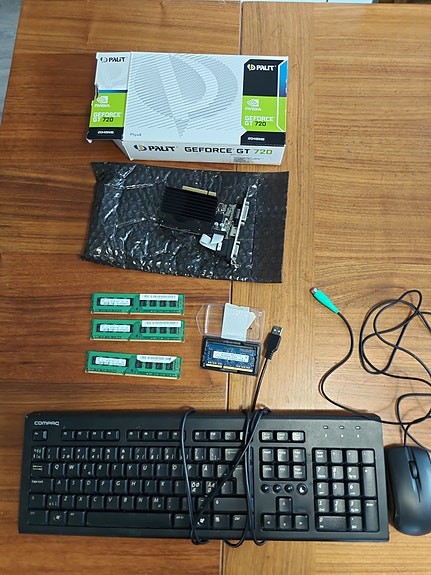Nvidia GeForce GT 720 näytönohjain + DDR-muistit + näppäimistö ja hiiri