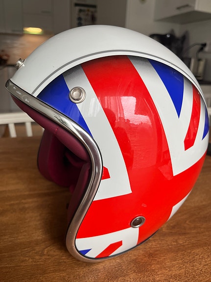 Avokypärä Union Jack -kuosilla