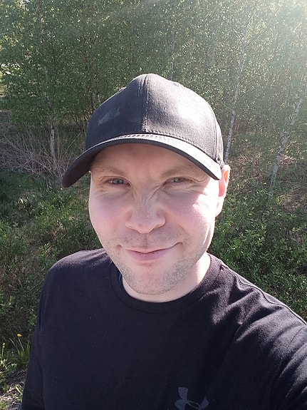 Tarvitsen töitä.