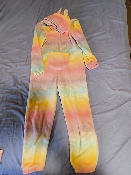 Yksisarvinen jumpsuit / oloasu 122 cm