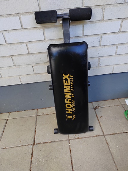Myydään vatsalihas penkki