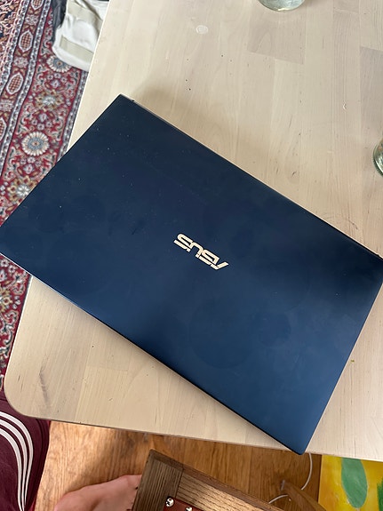 Asus zenbook 14