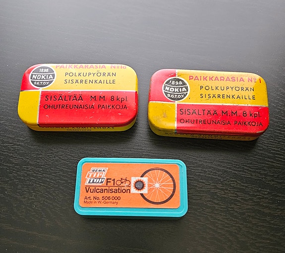 Vintage polkupyörän paikkarasiat