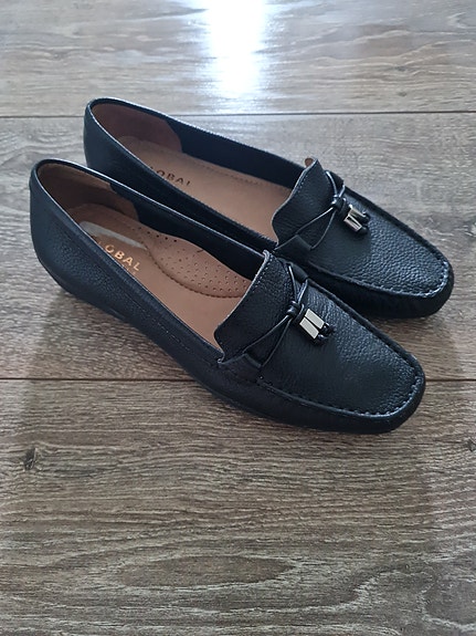 Global essentials nahkaloaferit 39
