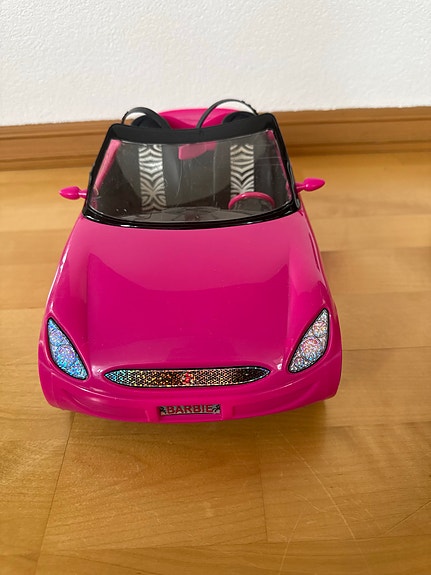 Barbie avoauto