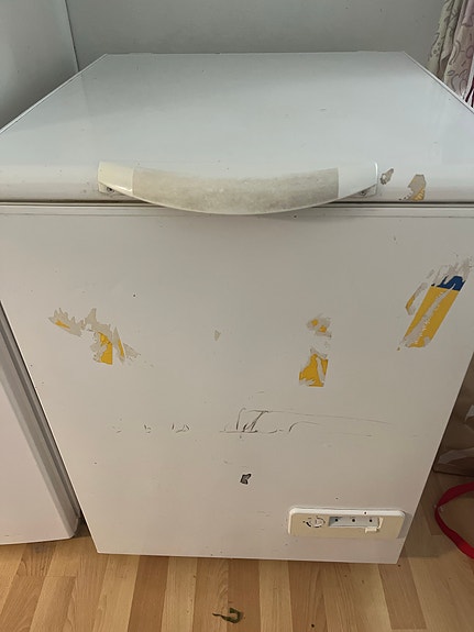 Electrolux ECH14009W arkkupakastin valkoinen