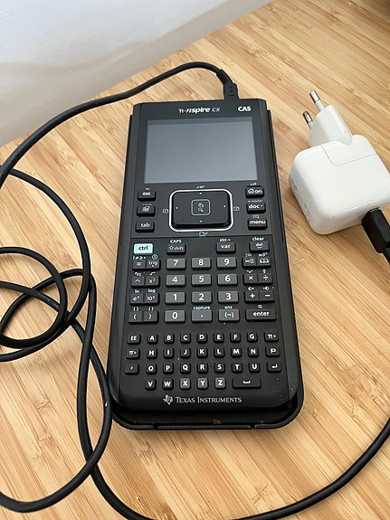 TI-Nspire CX Cas graafinen laskin