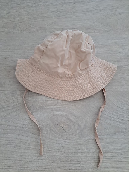 Newbie kesähattu 9-24 kk