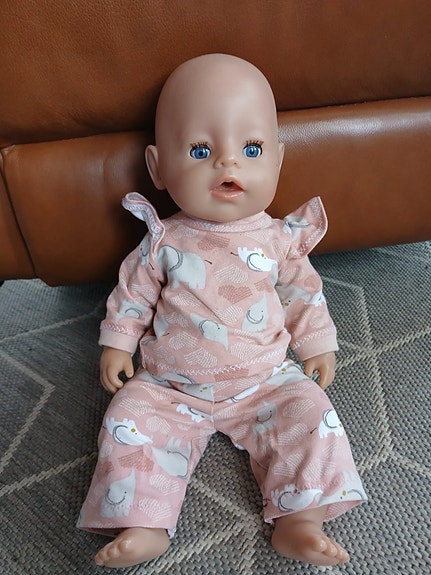 Baby Born nukke ja tarvikkeita