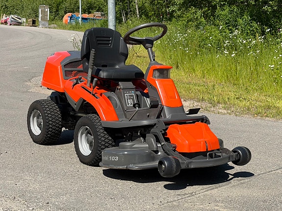 Husqvarna R 216 T Awd, Huippuyksilö!