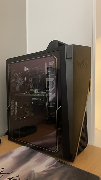 Asus Rog pelikone