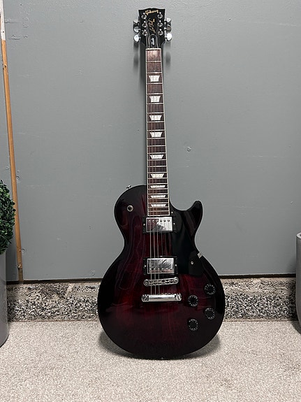Gibson Les Paul Studio 2019 BBQ Burst + Gibson kovakotelo