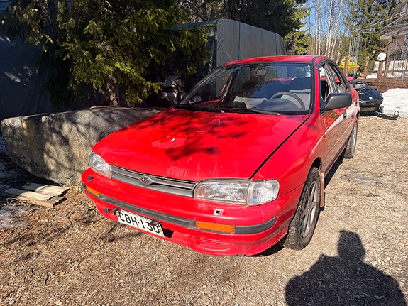 Subaru impreza sedan 4wd