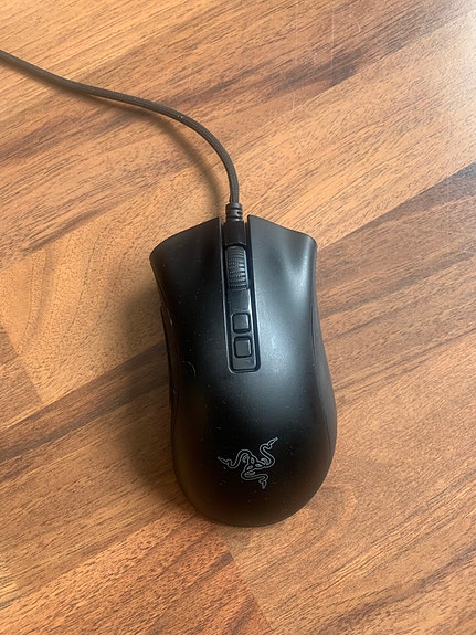 Razer pelihiiri musta langallinen