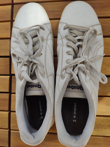 Reebokin valkoiset tennarit koko 45 4€