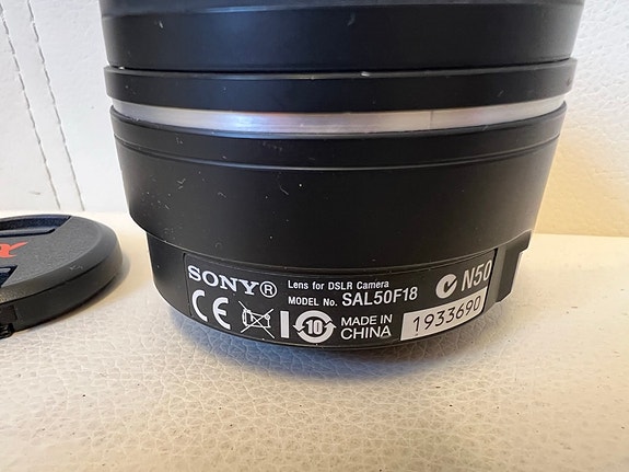 Sony SAL50F18 objektiivi