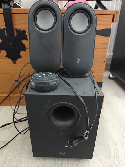 Logitech Z407 -kaiuttimet
