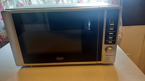Mikroaaltouuni UPO M1770DSi