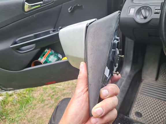 Mercedes W124 sivupeili sähköinen hopea
