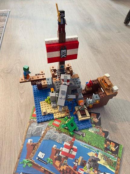 LEGO Minecraft