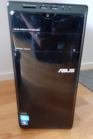 Vanha Asus pakettipöytäkone Intel i3 2120/8GB ram