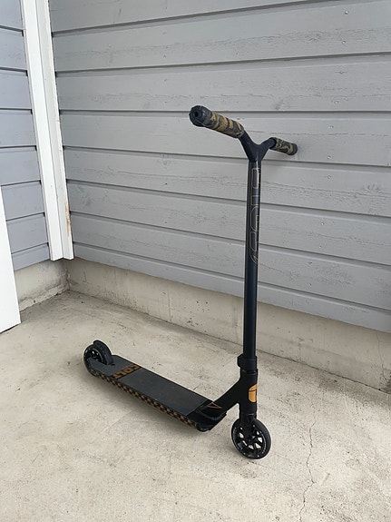 Blunt Envy Colt S4 Scootti/temppupotkulauta