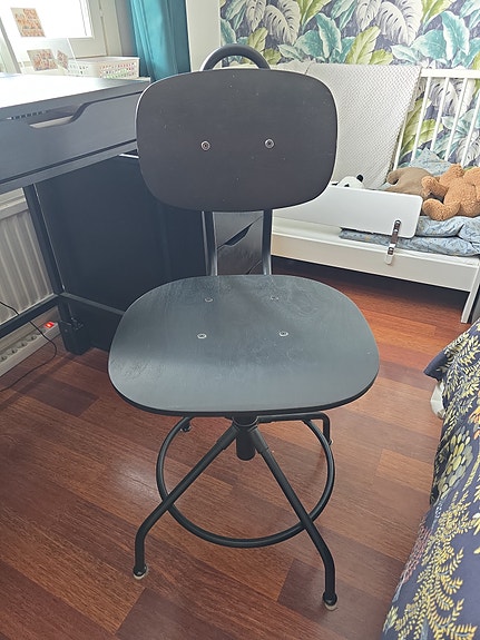 Musta Ikea toimistotuoli