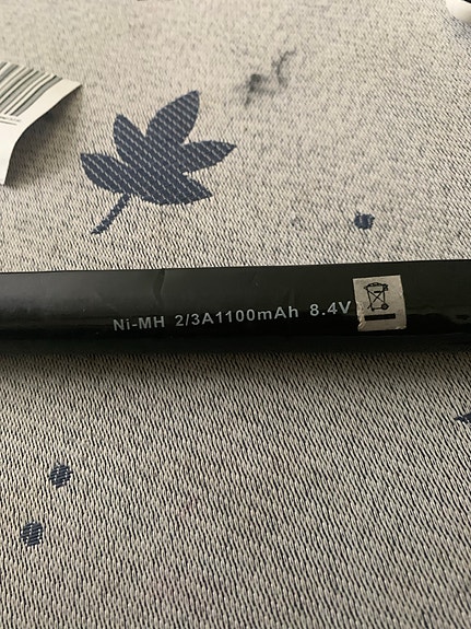 Ni-MH akku 8,4V 1100mAh liitinjohdolla