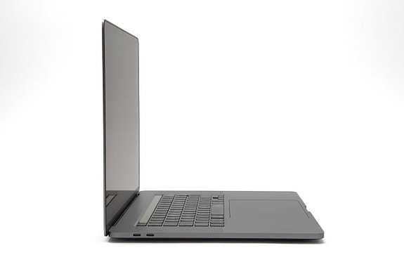 Apple MacBook Pro 2019 | 16″ Retina i9-9880H | 16 GB | 1 TB SSD ReUsed