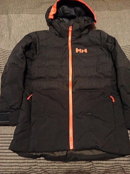 Helly Hansen laskettelutakki 152