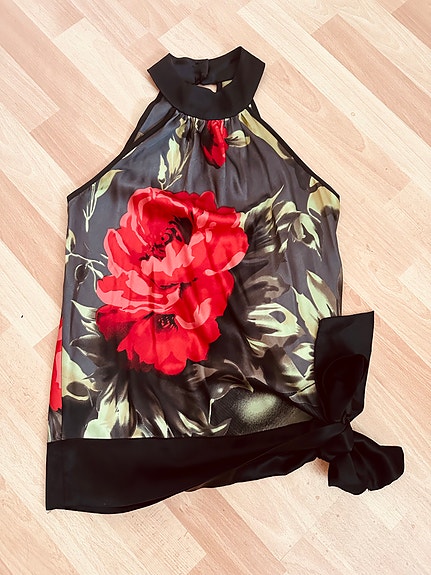 Halterneck toppi