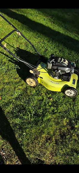 Ryobi itsevetävä leikkuri