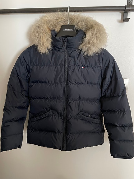 Hilfiger untuva talvitakki 152 cm