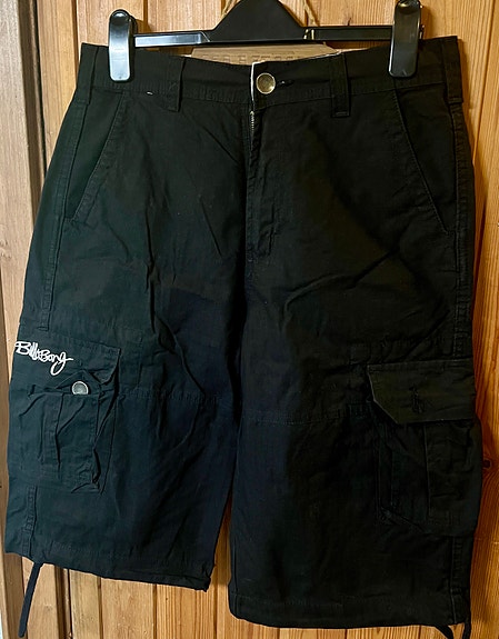 Billabong shortsit 32”