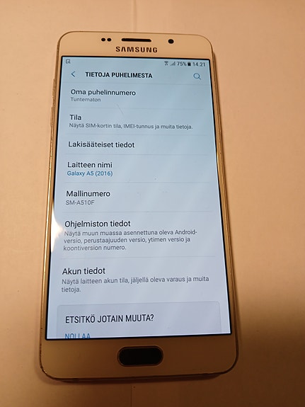 Samsung Galaxy A5 5,2" täysin naarmuton ja muutenkin siisti
