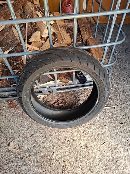 Michelin 180/55-17"