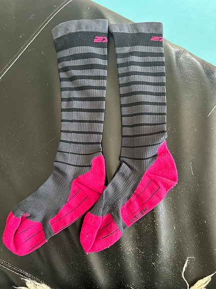 Kompressiosukat 2XU-merkkiset