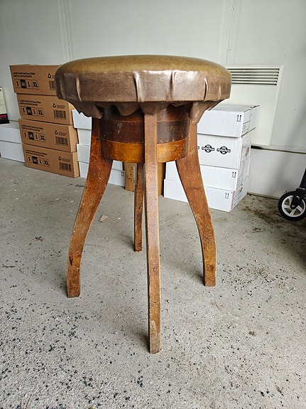 Vintage puinen säädettävä jakkara