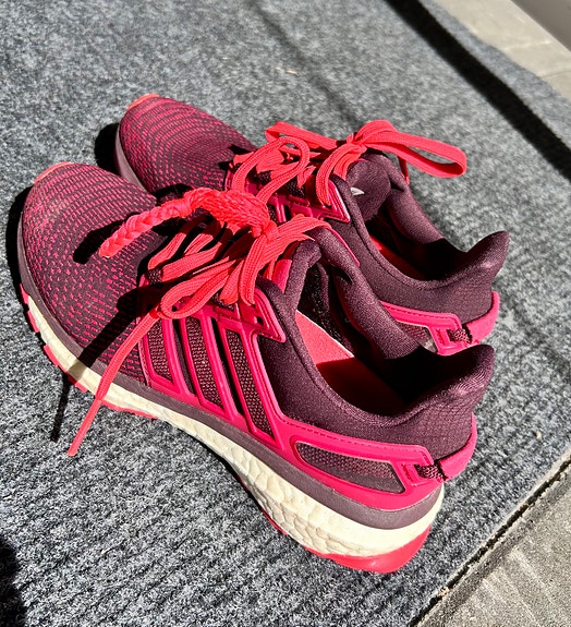 Adidas Energy Boost juoksukengät koko 37,5 punainen