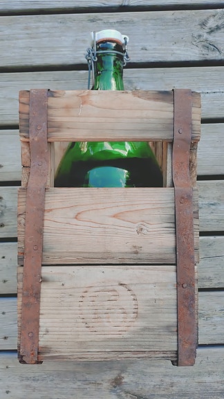 Porin olut pullo ja kori