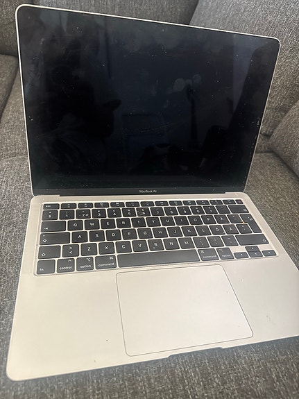 Apple MacBook kannettava tietokone 13" hopea