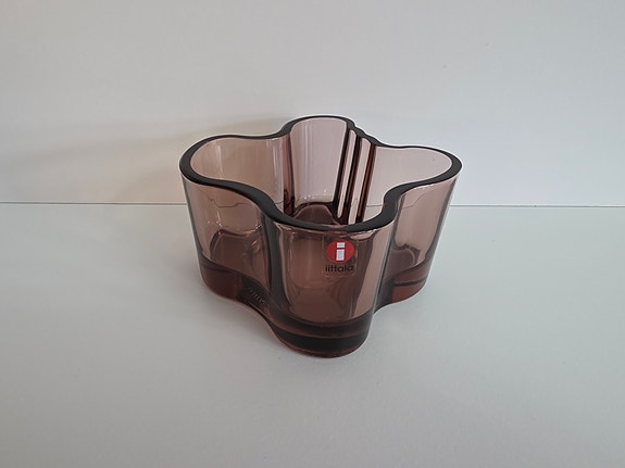Iittala Aalto -kynttilälyhty (purppura)