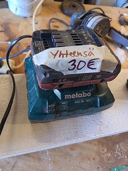 Metabo ASC 30-36 V akkulaturi ja akku