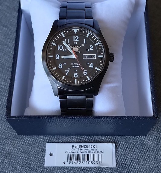 Seiko 5 Sports Field automaatti-rannekello