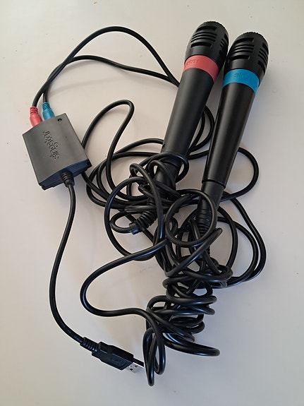 Singstar langalliset mikrofonit